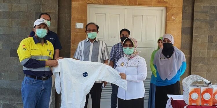 Sumbang Cairan Disinfektan dan APD, Pemkot Bontang Apresiasi PT KNI