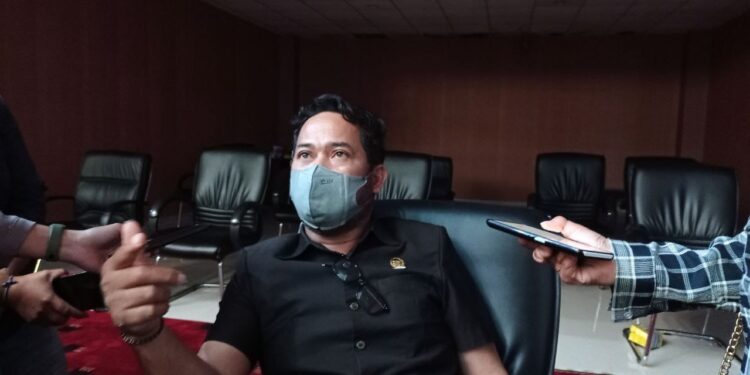 Ketua Komisi III DPRD Bontang Dorong PLN Tambah Aliran Listrik di Jalan Soekarno Hatta