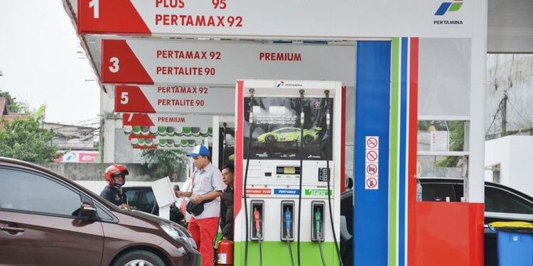 Harga Pertamax Resmi Naik, Menteri BUMN Minta Maaf
