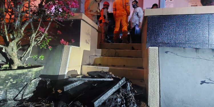 Diduga Korsleting Listrik, Rumah di HOP II Nyaris Terbakar