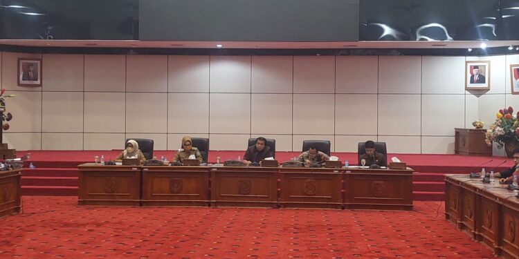 80 Persen Konsituen Terdampak, Junaidi Tegas Tolak Kenaikan BBM