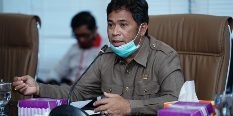 Dewan Sayangkan Adanya Kerusakan Jalan Di Bontang Lestari