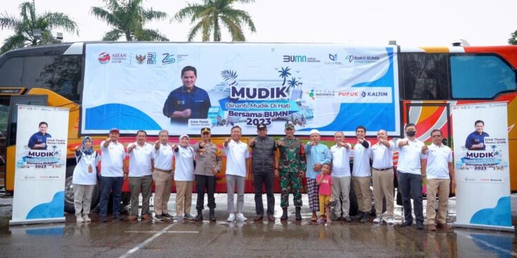 Mudik Gratis Bersama BUMN, Pupuk Kaltim Berangkatkan 200 Pemudik dari Bontang dan Samarinda