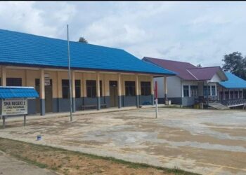 Anggota DPRD Kaltim, Veridiana Huraq Wang Usulkan Pagar SMAN 1 Long Pahangai Mahulu Segera Dibangun.