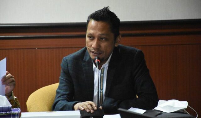 Nilai Bahayakan Pengguna Jalan, Tiyo Minta Pemerintah Beri Sanksi Kendaraan Besar yang Parkir Liar