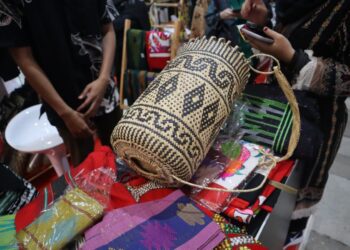 DPRD Kaltim Dukung Batik Asal Kaltim  Dominasi Pasar Nasional