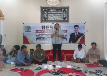 Kembangkan Sektor Ekonomi Di Pesisir Kukar, Seno Aji Salurkan Bantuan Untuk Nelayan