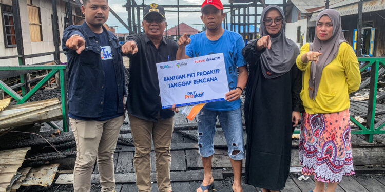 PKT Proaktif Salurkan Bantuan Perbaikan Rumah Bagi Korban Kebakaran Bontang Kuala