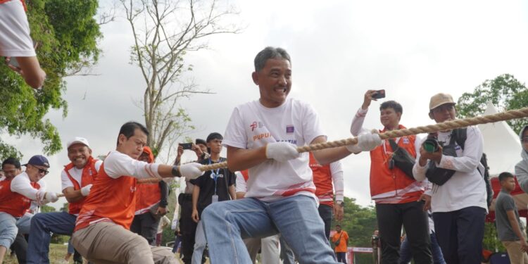 Rayakan HUT RI Ke-78 Bersama Warga, Pupuk Kaltim Gelar Fun Fishing dan Pesta Rakyat