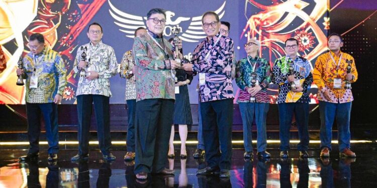 Kembali Raih Predikat Platinum Asia Sustainability Reporting Rating 2024, Pupuk Kaltim Perkuat Komitmen terhadap Pembangunan Berkelanjutan