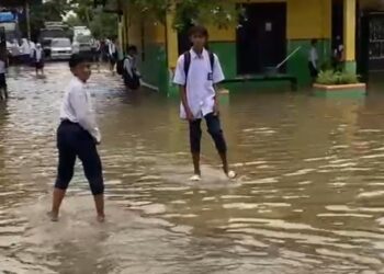 Wakil Ketua DPRD Bontang Sitti Yara Minta Pemkot Perhatikan Sekolah Terdampak Banjir Rob di Bontang Kuala : Hardiknas Jadi Momentum Lebih Memperhatikan Kebutuhan Dasar Pelajar Kita