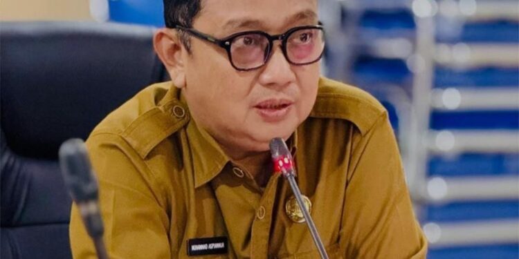 DPMPTSP Bontang Gelar Rapat Koordinasi Penertiban Baliho di Median Jalan