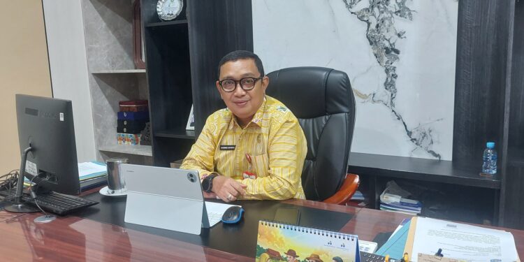 DPM-PTSP Tegaskan Aktivitas Penumpukan Batu Koral di Perbatasan Bontang Baru–Bontang Kuala Belum Berizin