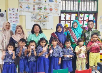 Disdukcapil Dampingi Bunda PAUD Gunung Elai Layani Pembuatan KIA di Dua TK