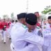 Paskibraka Bontang Sukses Kibarkan Sang Merah Putih di HUT ke-80 RI Meski Diguyur Hujan