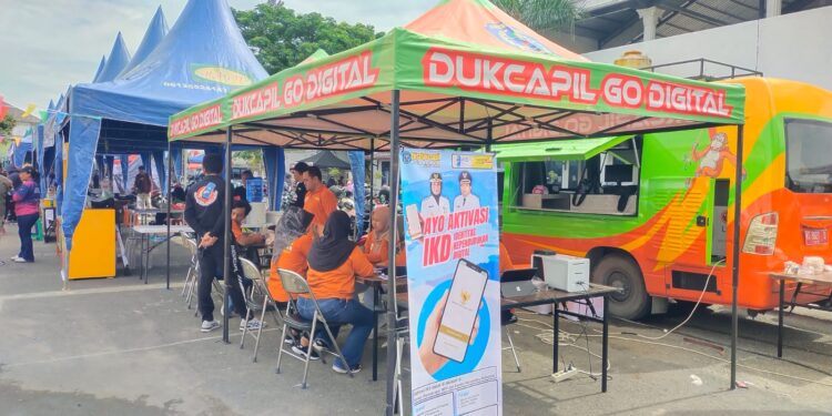 Disdukcapil Weekend, Mudahkan Warga Urus Adminduk di Hari Libur