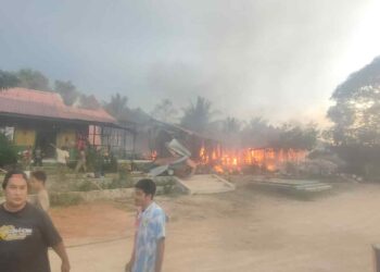 Kebakaran Hanguskan Tujuh Ruang SDN 024 Sebulu, Diduga Bermula dari Perpustakaan