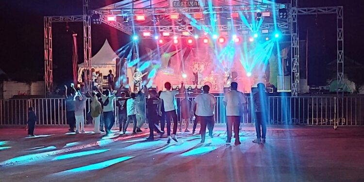 Disporapar Bontang Sukses Gelar Festival Band Rock se-Kaltim, Revife Band Jadi Juara Utama