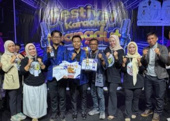 R–Brother Raih Juara 1 di Grand Final Festival Karaoke Dangdut Duet Competition Bontang