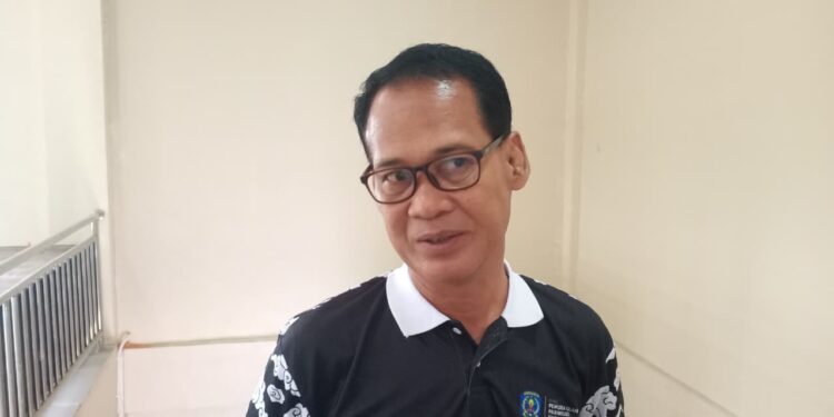 Dispopar Bontang Kucurkan Rp200 Juta Percantik Kios UMKM di Stadion Lang-Lang