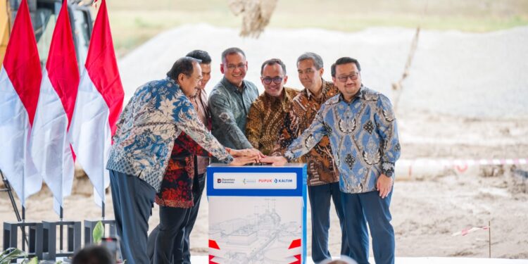 Tonggak Baru Hilirisasi Nasional, Pupuk Indonesia Mulai Pembangunan Pabrik Soda Ash Pertama Indonesia di Pupuk Kaltim