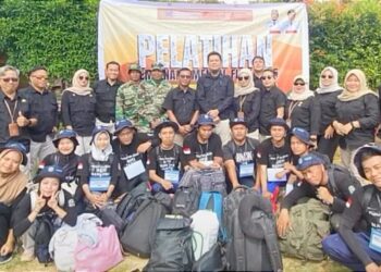Dispopar Tempa Mental Duta Anti Narkoba Di Pelatihan Mental Dan Fisik Ala TNI