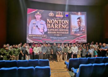 Jelang Mutasi ke Polda Kaltim, Kapolres Bontang AKBP Widho Anriano Nobar Film ” Tanah Runtuh”, Titip Pesan Jaga Kebersamaan dan Kondusivitas