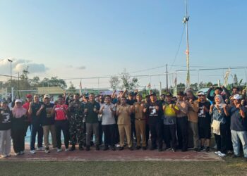 Wakil Wali Kota Buka Lomba Volly Ceria Antar-RT Gunung Elai, Ajak Warga Junjung Sportivitas Sambut HUT RI ke-81