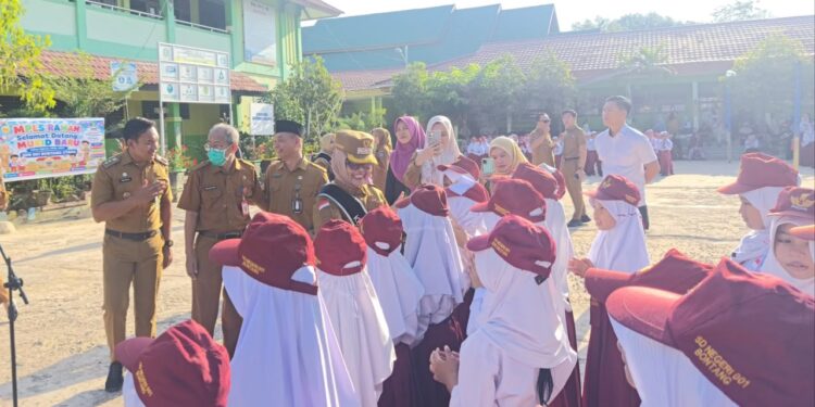 Neni Minta Guru Jaga Kualitas Pembelajaran Sejak Hari Pertama Sekolah