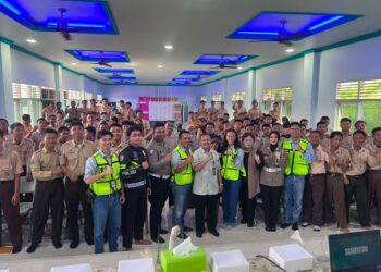 Kolaborasi PT PAMA Persada dan Sat Lantas Polres Bontang, Tanamkan Budaya Tertib Lalu Lintas Pelajar di SMKN 3 Bontang Melalui Program Pama Safe School