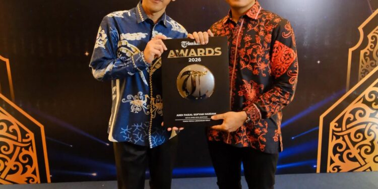 Tribun Kaltim Award 2026, Andi Faizal Dianugerahi Tokoh Peduli Lingkungan