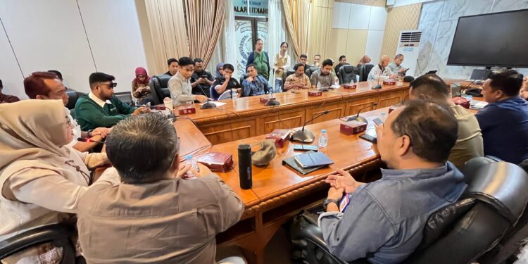 Alfin Desak Pertamina Terbuka soal Antrean BBM, Minta SBM Hadir di Forum Diskusi
