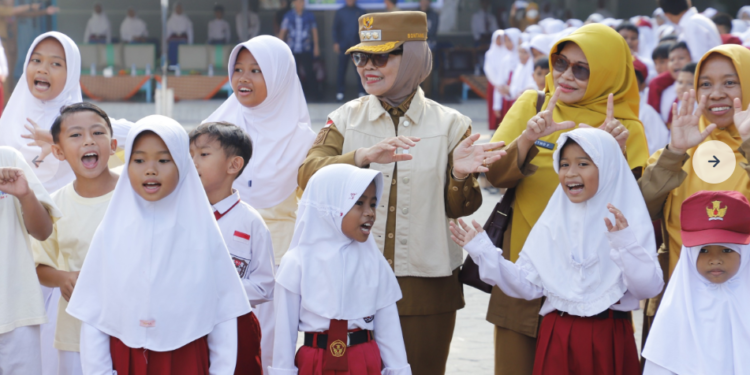 35 Ribu Paket Seragam Sekolah Gratis Disalurkan, Pemkot Bontang Perkuat Akses Pendidikan